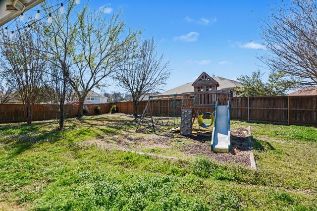 130 Yosemite Lane, Terrell, TX 75160