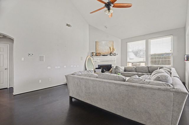 130 Yosemite Lane, Terrell, TX 75160