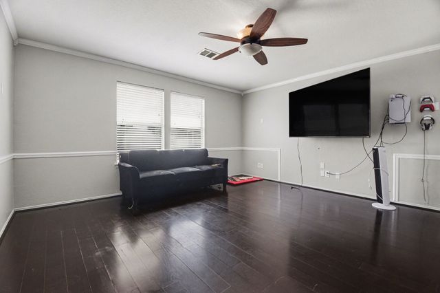 130 Yosemite Lane, Terrell, TX 75160