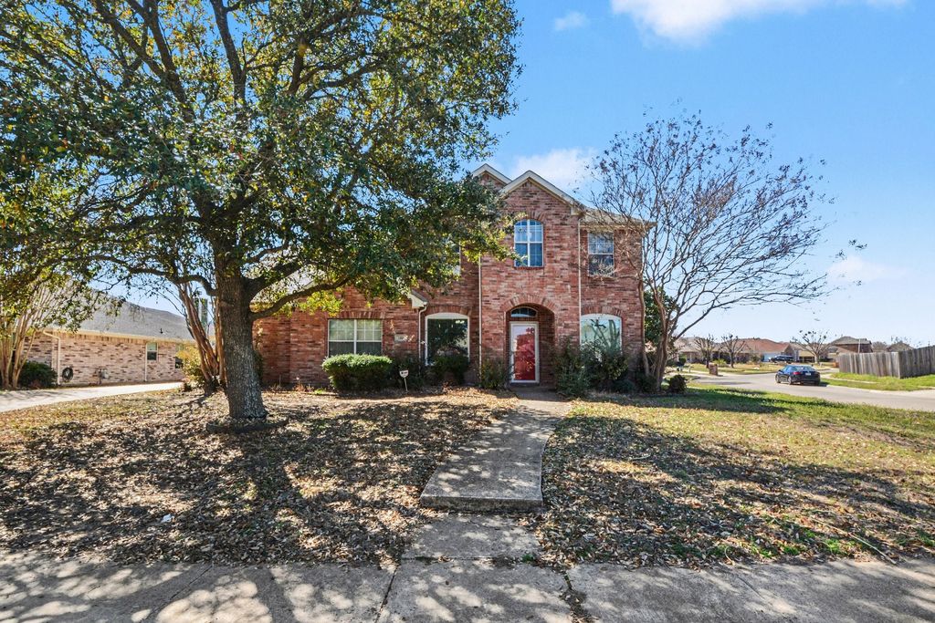 130 Yosemite Lane, Terrell, TX 75160