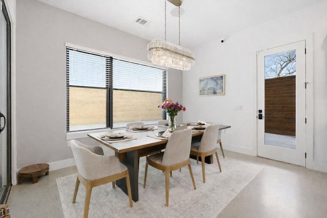 606A Clifford DR, Austin, TX 78745