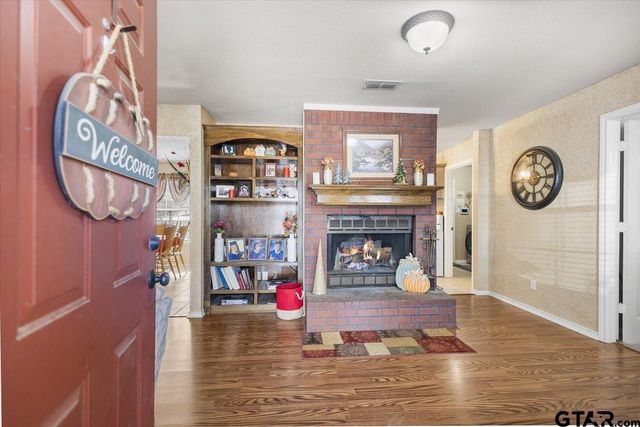 14716 Fox Ridge, Tyler, TX 75709