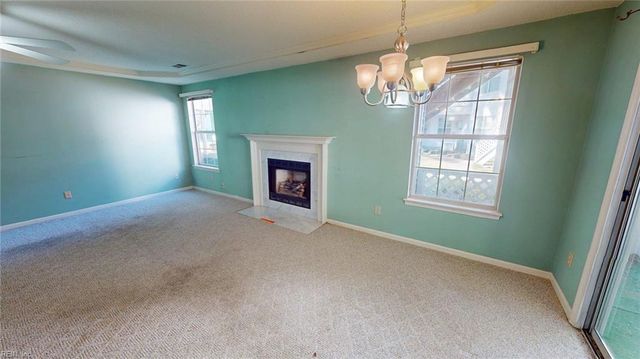 725 Inlet Quay Apt C, Chesapeake, VA 23320