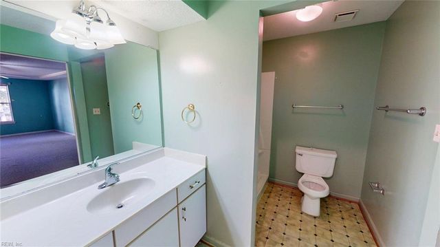 725 Inlet Quay Apt C, Chesapeake, VA 23320