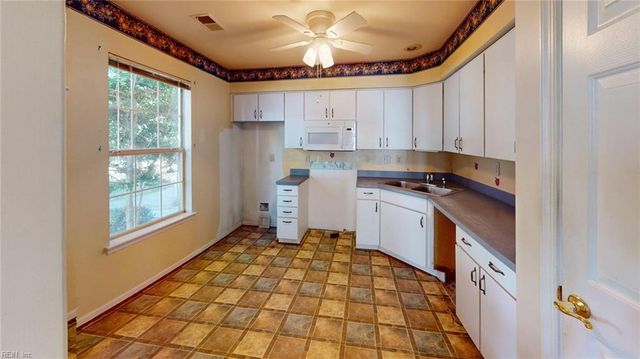 725 Inlet Quay Apt C, Chesapeake, VA 23320