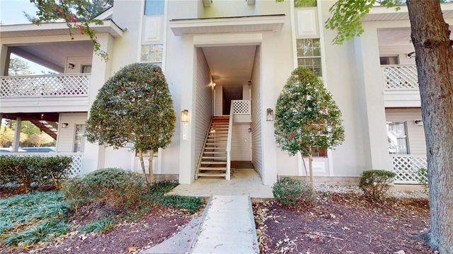 725 Inlet Quay Apt C, Chesapeake, VA 23320