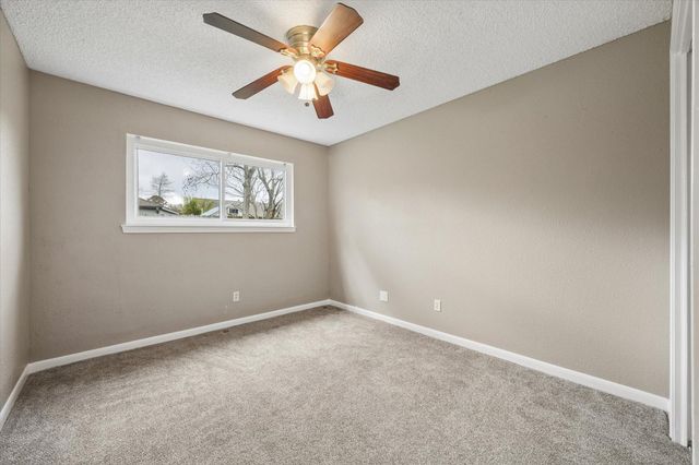 15814 Stonehaven Drive, Houston, TX 77059