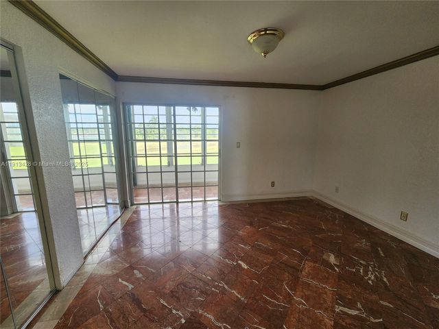 8851 Sunrise Lakes Blvd 213, Sunrise, FL 33322