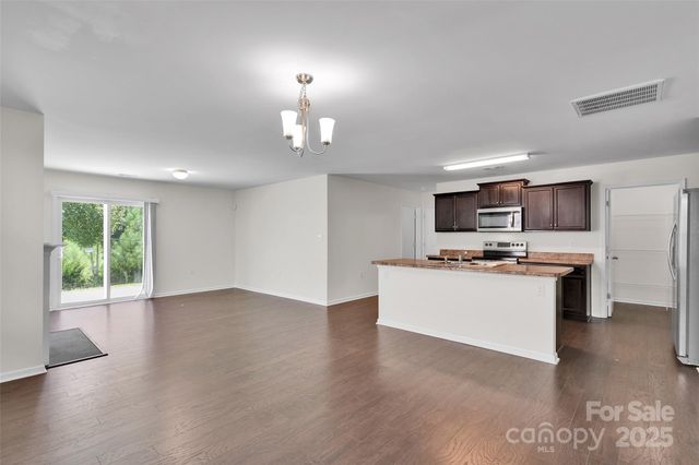 4048 Long Arrow Drive, Concord, NC 28025