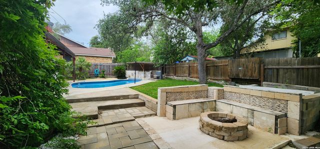 4931 Timber Ct, San Antonio, TX 78250