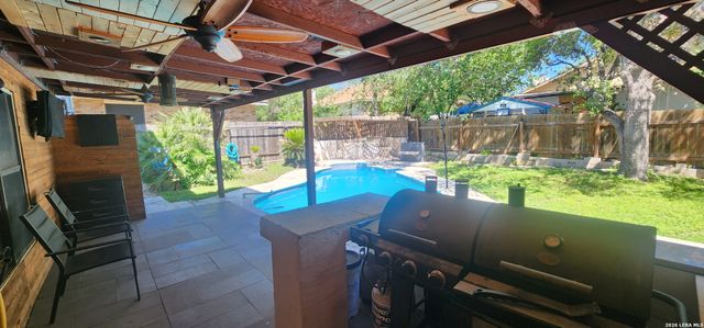 4931 Timber Ct, San Antonio, TX 78250