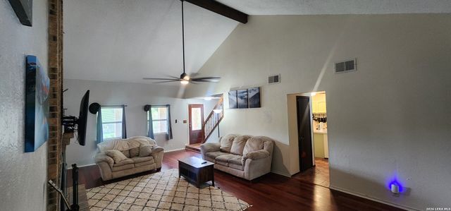 4931 Timber Ct, San Antonio, TX 78250