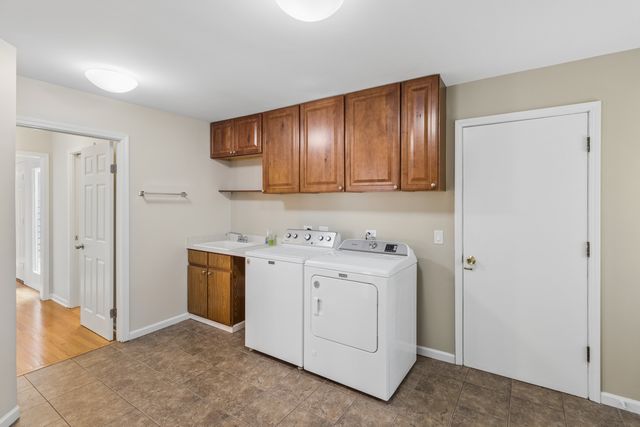 356 WINDSOR Lane, Inverness, IL 60010