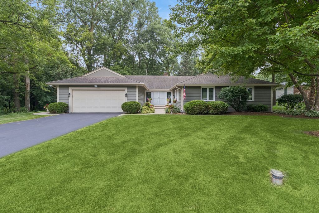 356 WINDSOR Lane, Inverness, IL 60010