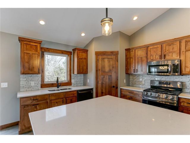 1637 75th Avenue, Hammond, WI 54015