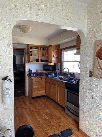 3918 Trumbull Avenue, Flint, MI 48504