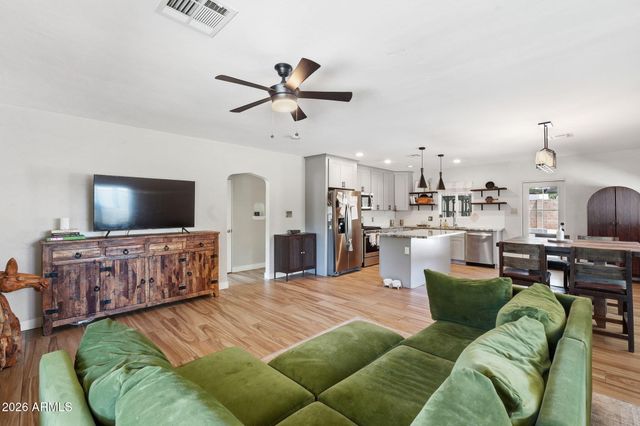 3027 N 27TH Street, Phoenix, AZ 85016