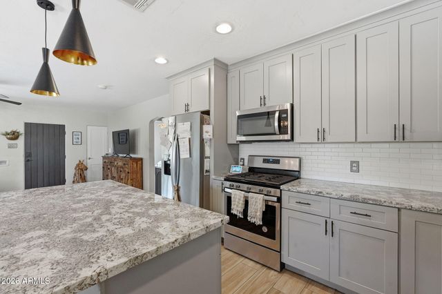 3027 N 27TH Street, Phoenix, AZ 85016