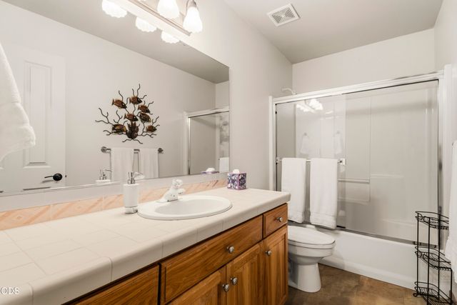 1158 NW Redfield Circle, Bend, OR 97703