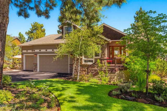 1158 NW Redfield Circle, Bend, OR 97703