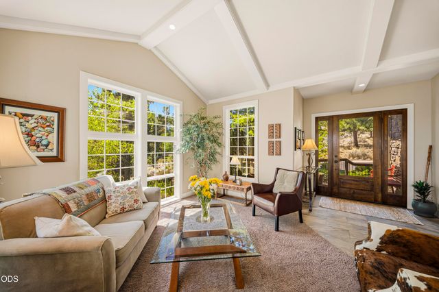1158 NW Redfield Circle, Bend, OR 97703