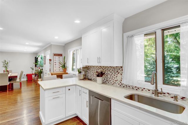 1 Burr Road, East Northport, NY 11731