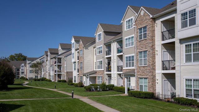 718 Charles Pond Drive 718, Coram, NY 11727