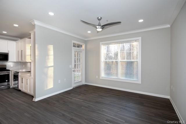 718 Charles Pond Drive 718, Coram, NY 11727