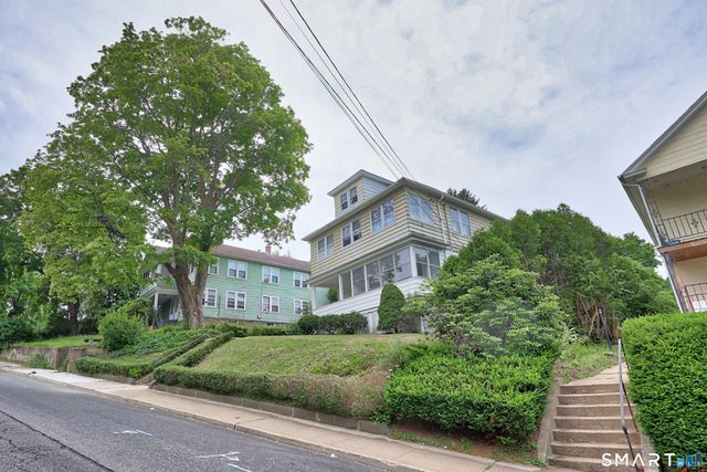 917 Cooke Street, Waterbury, CT 06704