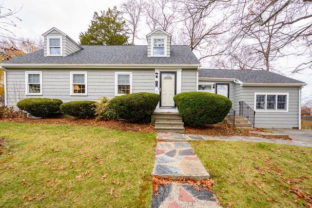 15 Ranger Cir, Weymouth, MA 02190