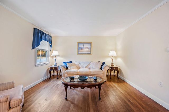 15 Ranger Cir, Weymouth, MA 02190