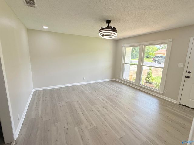 3417 Mimosa Lane NW, Huntsville, AL 35811
