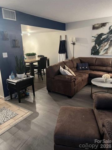 2705 N Center Street 43, Hickory, NC 28601