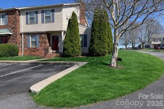 2705 N Center Street 43, Hickory, NC 28601