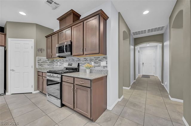 5636 Akula Bay Street, North Las Vegas, NV 89081