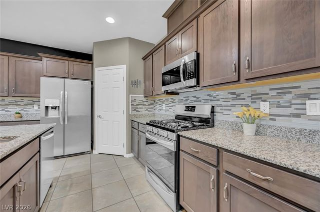 5636 Akula Bay Street, North Las Vegas, NV 89081