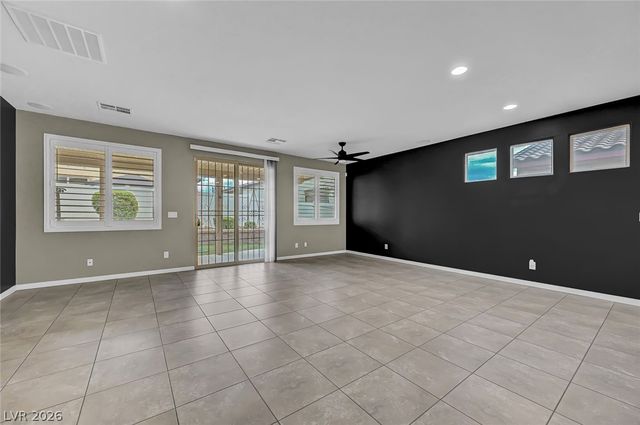 5636 Akula Bay Street, North Las Vegas, NV 89081