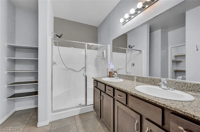 5636 Akula Bay Street, North Las Vegas, NV 89081