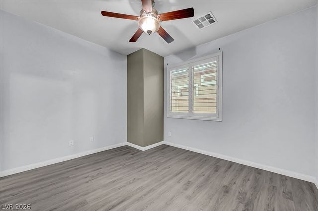 5636 Akula Bay Street, North Las Vegas, NV 89081