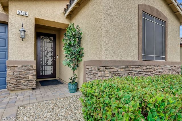 5636 Akula Bay Street, North Las Vegas, NV 89081