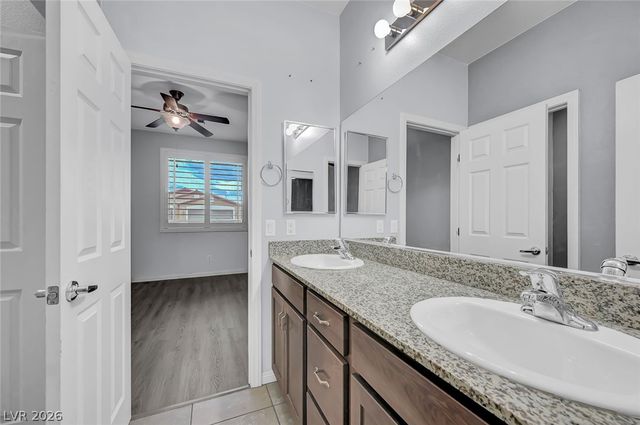 5636 Akula Bay Street, North Las Vegas, NV 89081