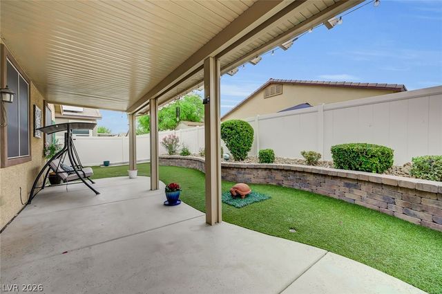 5636 Akula Bay Street, North Las Vegas, NV 89081