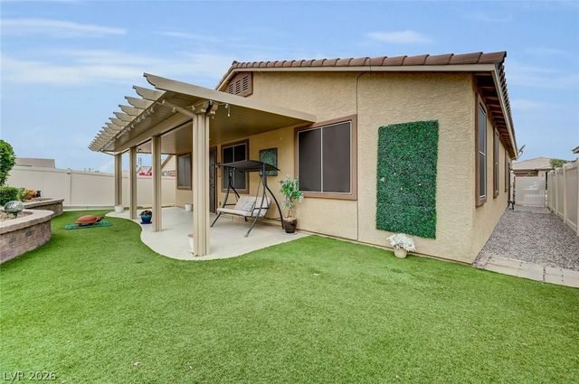 5636 Akula Bay Street, North Las Vegas, NV 89081