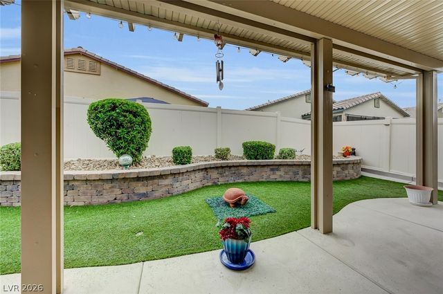 5636 Akula Bay Street, North Las Vegas, NV 89081