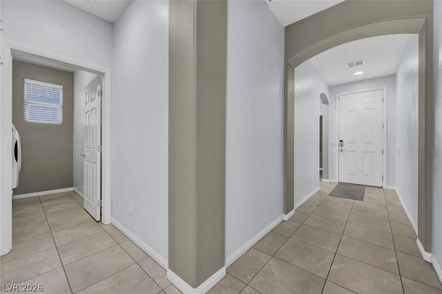 5636 Akula Bay Street, North Las Vegas, NV 89081