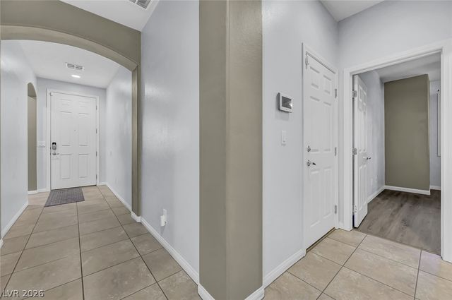 5636 Akula Bay Street, North Las Vegas, NV 89081