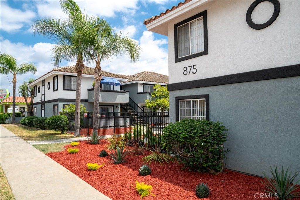 875 N Olive, Orange, CA 92867 — photo 2