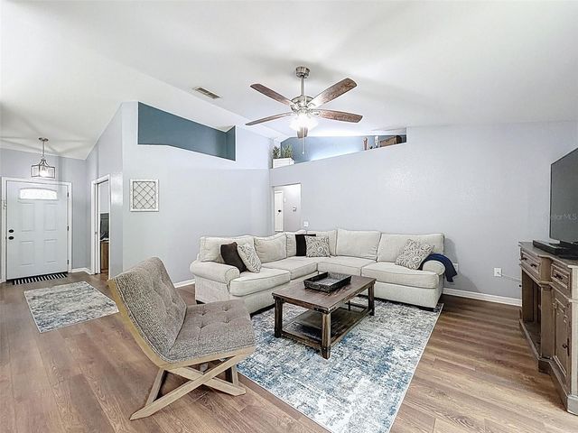 1763 KINSMAN WAY, Lakeland, FL 33809