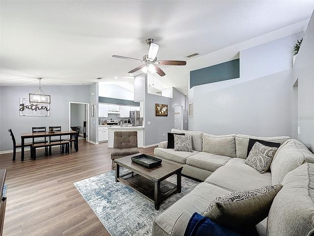 1763 KINSMAN WAY, Lakeland, FL 33809