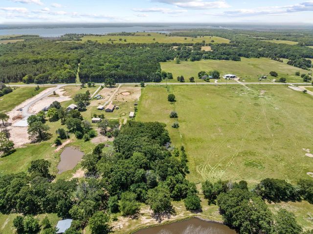 7203 E Fm 1396, Telephone, TX 75488